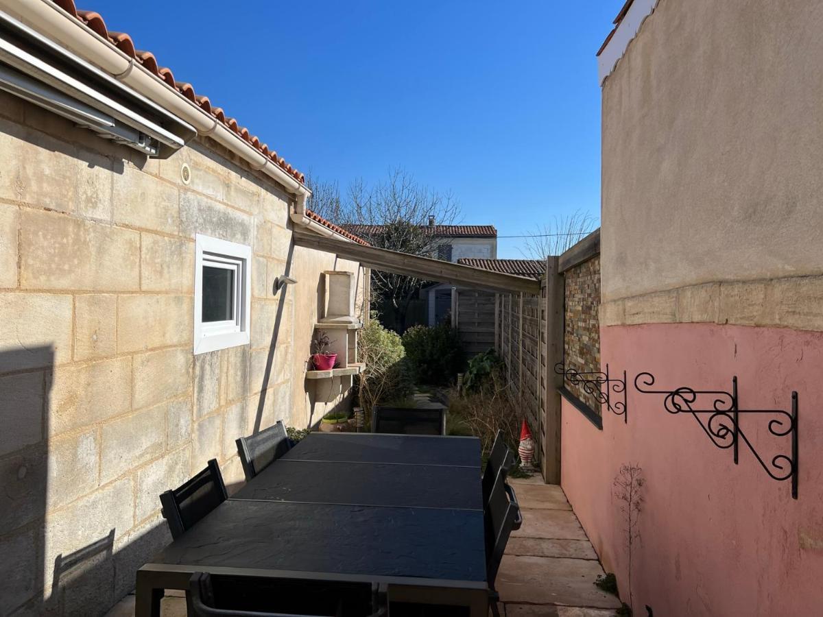 Maison Avec Jardin Et Garageロシュフォール エクステリア 写真